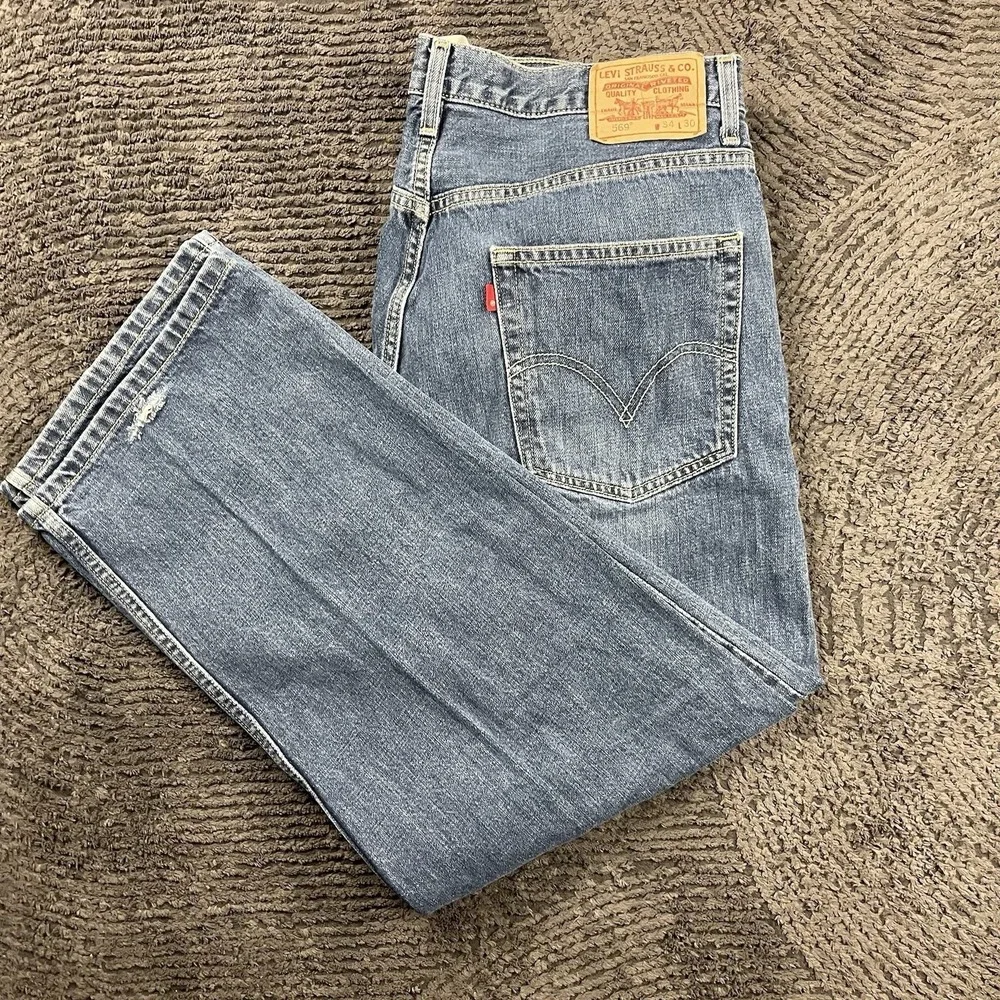 Vintage Levi's 569 Loose Straight Jeans Men's 34x29 Blue Denim Distressed Hem